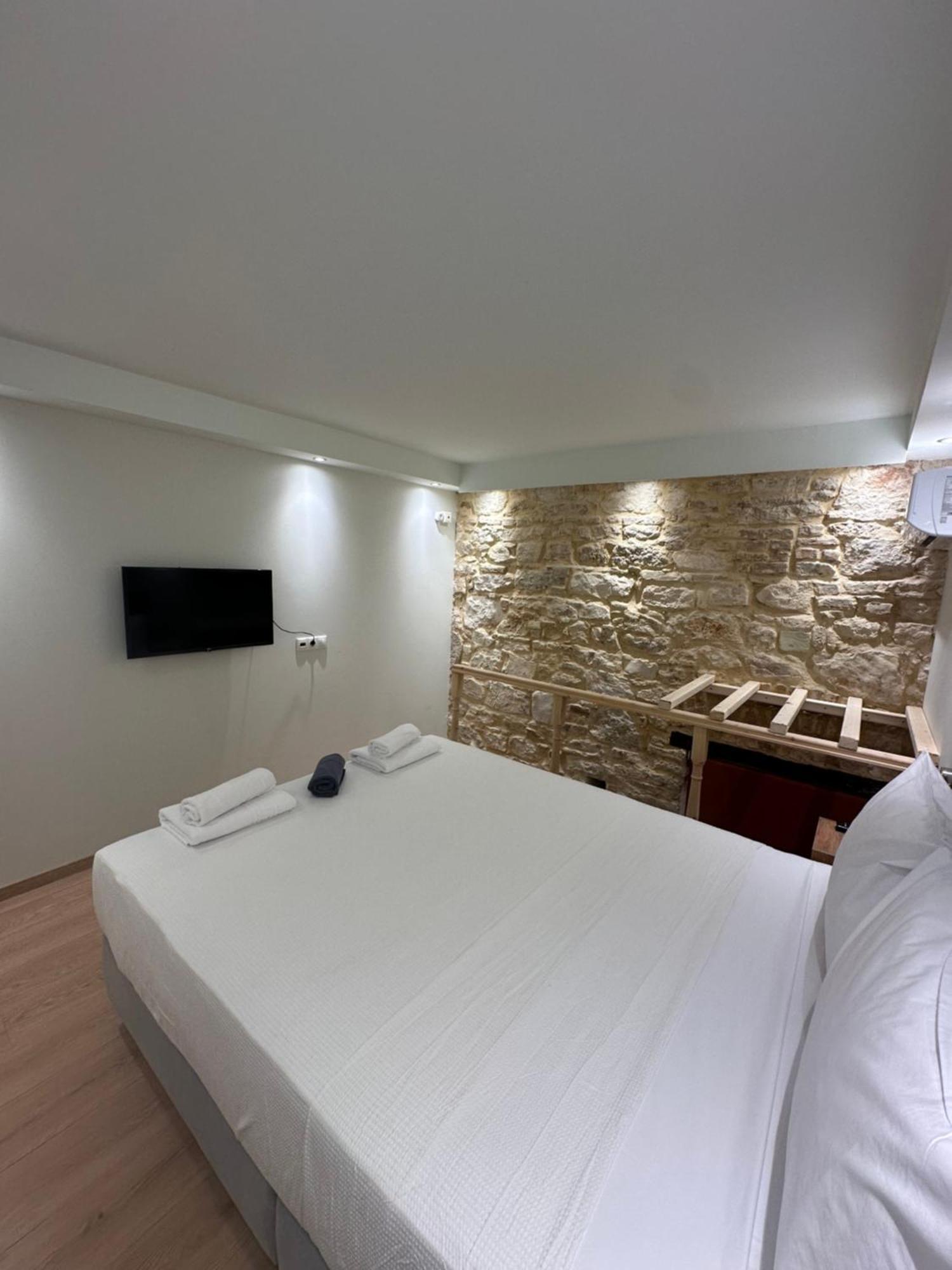 Q Rocco Apartments, Corfu Town Ngoại thất bức ảnh
